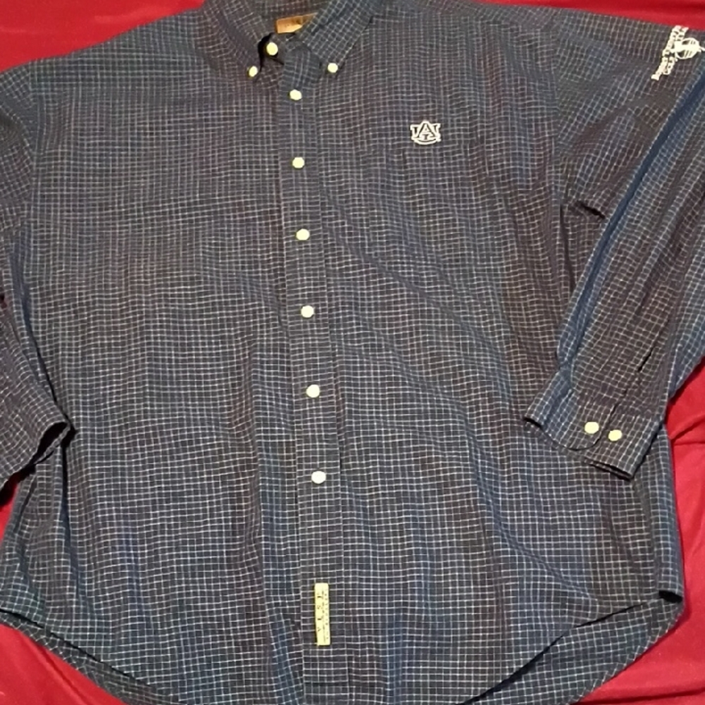 (11)Navy Checkered Button-Down Shirt